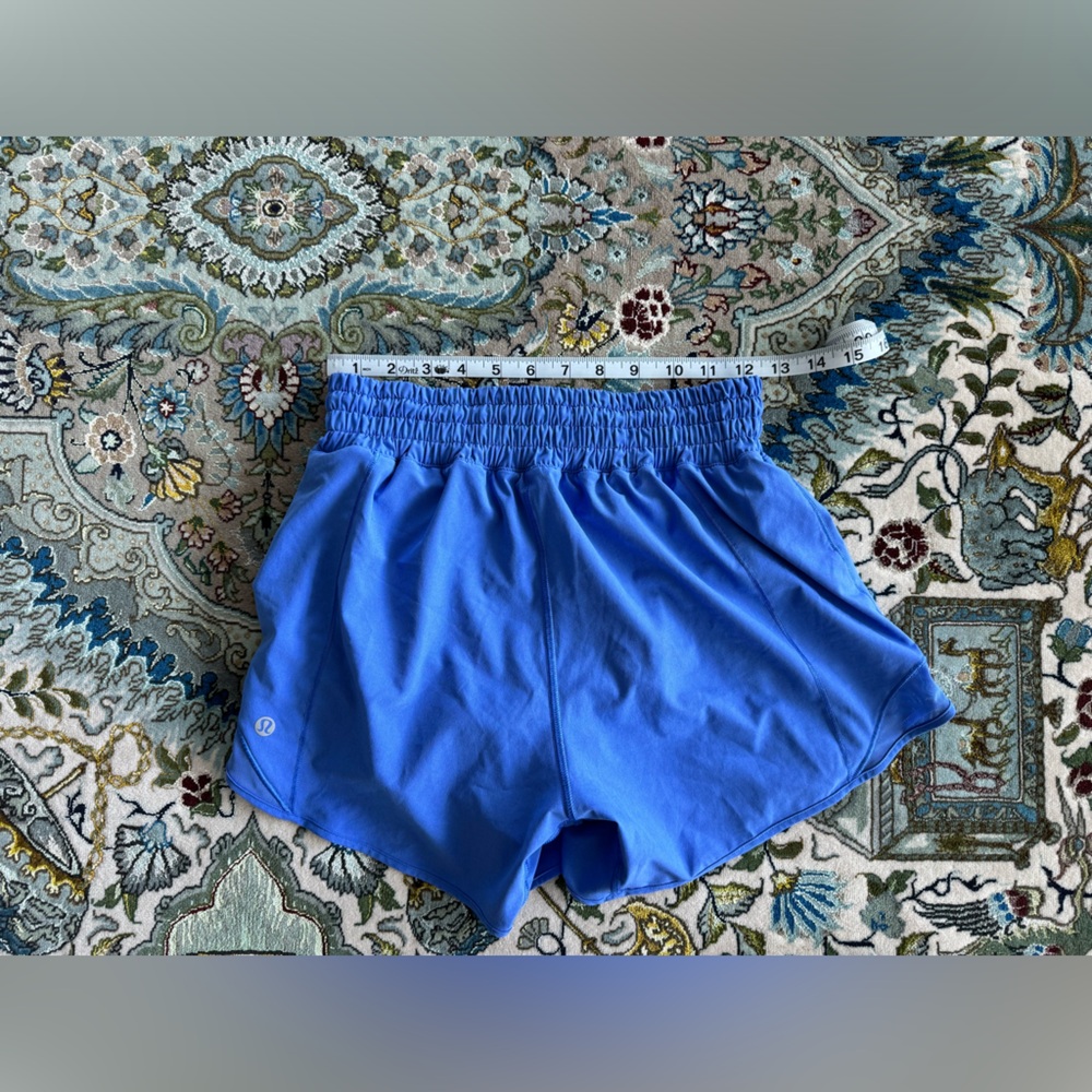 Lululemon Hotty Hot High-Rise Lined Short 4"